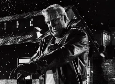 Dans quel film Mickey Rourke joue-t-il Marv ?