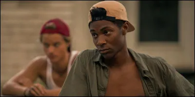 Quelle est la fondation qui rend visite à Pope, dans la saison 2 ?