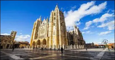 Où la ville espagnole de Leon est-elle située ?