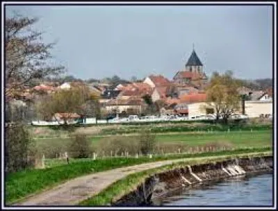 Je vous emmène dans le Grand-Est, à Hesse. Village près de Sarrebourg, traversé par le canal de la Marne au Rhin, il se situe dans le département ...