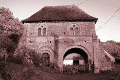 Quel est le gentilé des habitants d'Azé (Loir-et-Cher) ?