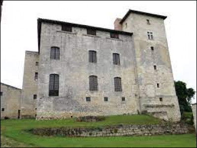 Nous commençons notre balade en Occitanie, au château d'Avezan. Village de la région naturelle de la Lomagne, sur la rive droite de l'Arrats, il se situe dans le département ...