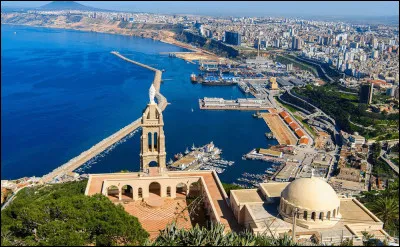 Quelle est la place de l'Algérie dans le continent africain ?