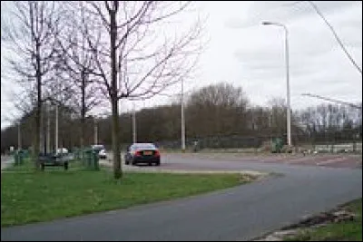 Est jeune ou pauvre, c'est l'...