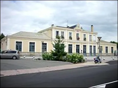 Enseigne dans la légion, c'est l'...