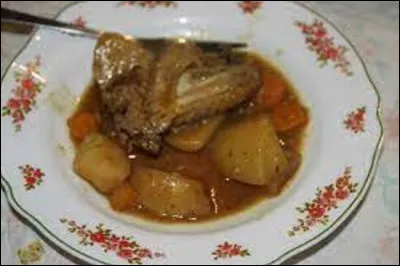 Cuisine / géographie : 
Ragoût qui était préparé dans les fermes, après les travaux des champs, l'alicuit est un plat traditionnel d'un département de la région Occitanie, lequel ?