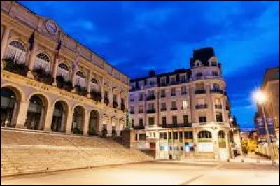 Combien y a-t-il de quartiers à Saint-Étienne ?