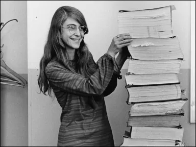 Margaret Hamilton est une actrice qui a joué dans "Le magicien d'Oz" ainsi que dans "La famille Adams", mais son homonyme est elle aussi une célèbre personne ! Qui est-elle ?