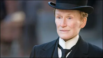 Cette actrice est ... dans "Albert Nobbs".