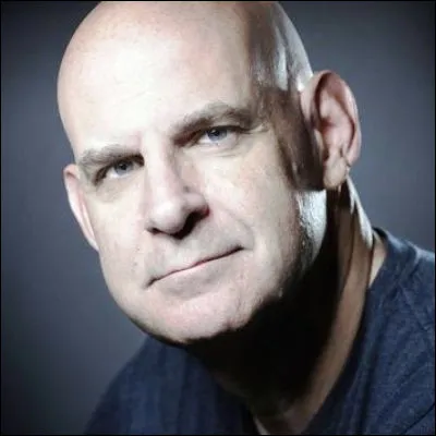 Quel acteur sest tourné vers la réalisation, entre autres avec ladaptation du roman dHarlan Coben "Ne le dis à personne" ?