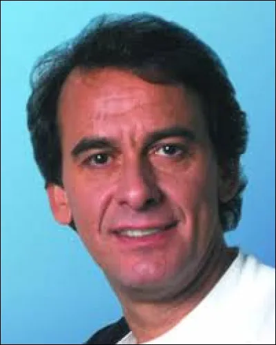 Complétez le titre de cette chanson : "Les gens...