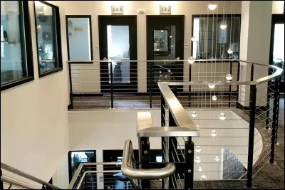 Comment écrit-on "salon" en italien ?