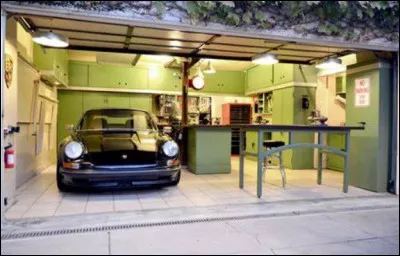 Comment écrit-on "garage" en italien ?