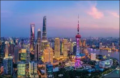 Nous voici en Asie. Comment appelle-t-on les habitants de Shanghai ?