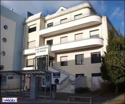 L'école de musique Boris Vian, rue du commandant Gâté, était à l'origine :