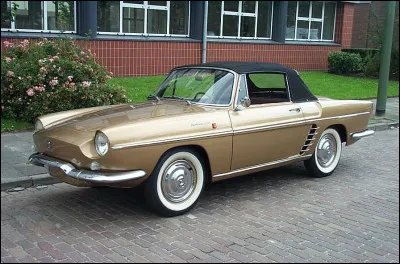 Produite de 1958 à 1968 en coupé ou cabriolet, c'est la