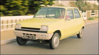 Sortie au printemps 1972, équipée d'abord du moteur 845 cm3 puis du 956 ; produite jusqu'en 1985 à 5,5 millions d'exemplaires, elle est pendant 10 ans la voiture la plus vendue en France :