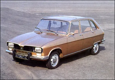 Produite à partir de 1965 dans la nouvelle usine Renault de Sandouville, c'est la première routière de la Régie depuis l'arrêt de la Frégate. Elle est fabriquée jusqu'en 1980 à 1,8 million d'exemplaires :