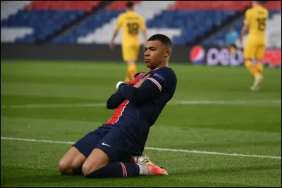 Quel est son numéro au PSG ?