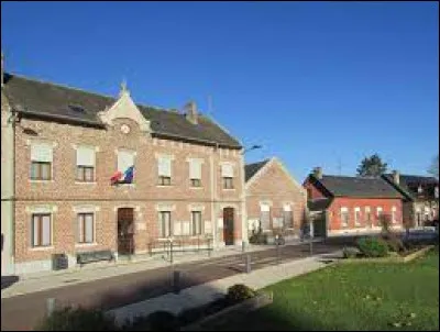 Village des Hauts-de-France, dans l'aire urbaine de Saint-Quentin, Harly se situe dans le d&eacute;partement ...