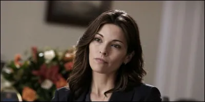 Comment s'appelle le d&eacute;tective qui fait &eacute;quipe avec Henry ?