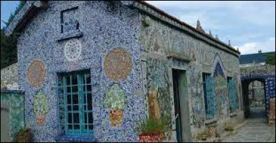 À qui doit-on la Maison Picassiette, à Chartes ?