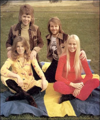 Auparavant, en 1972, quelle a été la première chanson enregistrée par ABBA ?