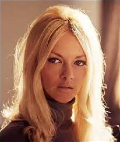 Quel est le nom de cette lady ?