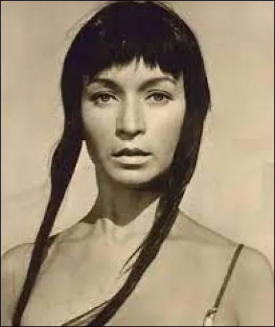 Quel est le nom de cette lady ?