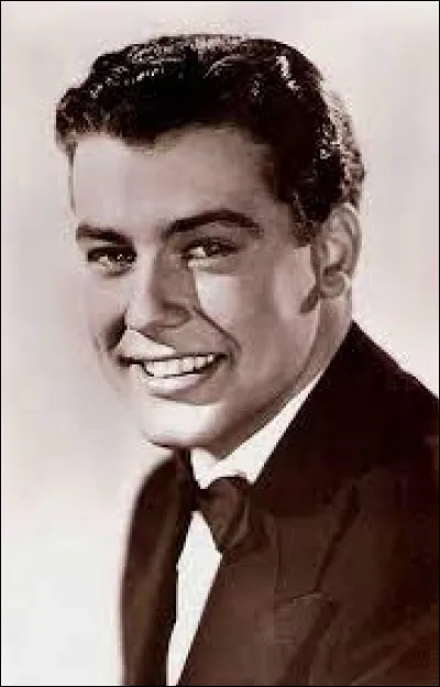 Quel est le nom de cet acteur ?