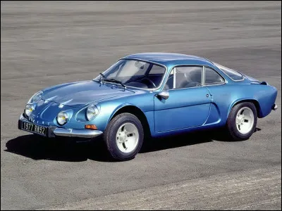 Quelle est la marque de cette voiture ?