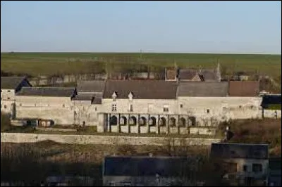 Je vous propose de partir dans les Hauts-de-France, &agrave; la d&eacute;couverte de Vierzy. Commune de l'aire d'attraction Soissonnaise, elle se situe dans le d&eacute;partement ...