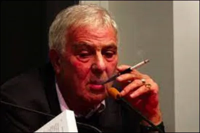 Littérature : 
Né le 28 novembre 1936 à Talence (Gironde), Philippe Joyaux, dit Philippe Sollers, est un écrivain qui reçut durant sa carrière de nombreux prix littéraires.
En 1961, il perçoit le prix Médicis. Pour quel roman ?