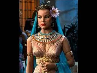 Quel est le nom de cette lady ?