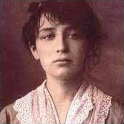Quelle actrice a incarn&eacute; au cin&eacute;ma la sculptrice Camille Claudel dans le film &eacute;ponyme ?