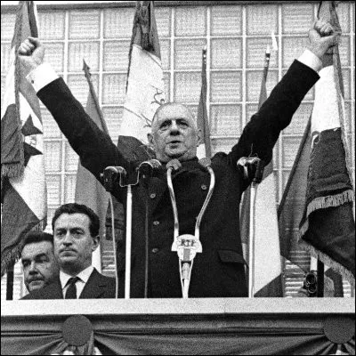 Quel ustensile de cuisine poss&egrave;de un type surnomm&eacute; Charles de Gaulle ?