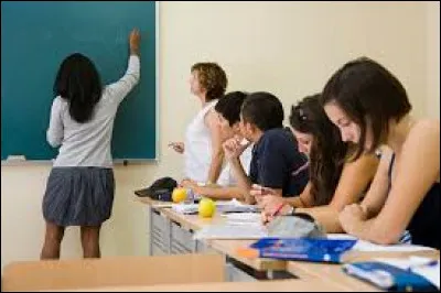 Quel th&egrave;me d'expos&eacute; d&eacute;cides-tu de traiter entre ces trois choix ?