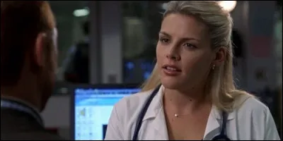 Hope Bobeck décidera de partir pour une mission catholique en :