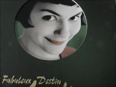 Dans le film ' le fabuleux destin d'Amlie Poulain ' Jamel Debbouze est un vendeur de fruits et lgumes. Comment se nomme t-il ?