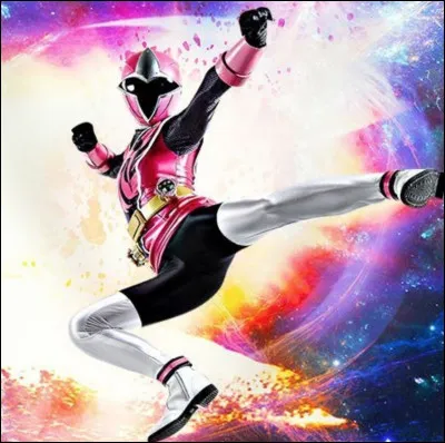Comment se prénomme le Power Ranger rose ?