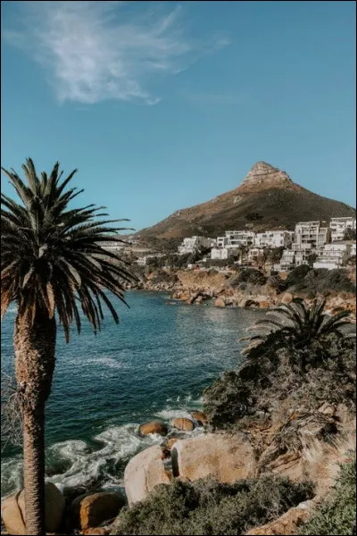 Quel surnom retrouve-t-on pour désigner la révolution soudanaise de 2018/2019 ?