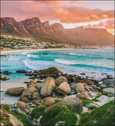 Lequel de ces jours de l'année est celui de la fête nationale du Soudan ?