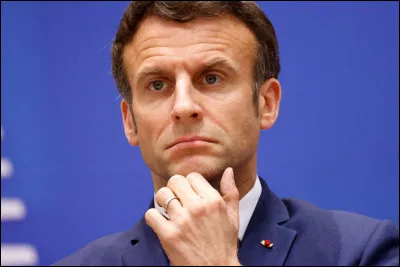 Quel est le signe astrologique d'Emmanuel Macron ?