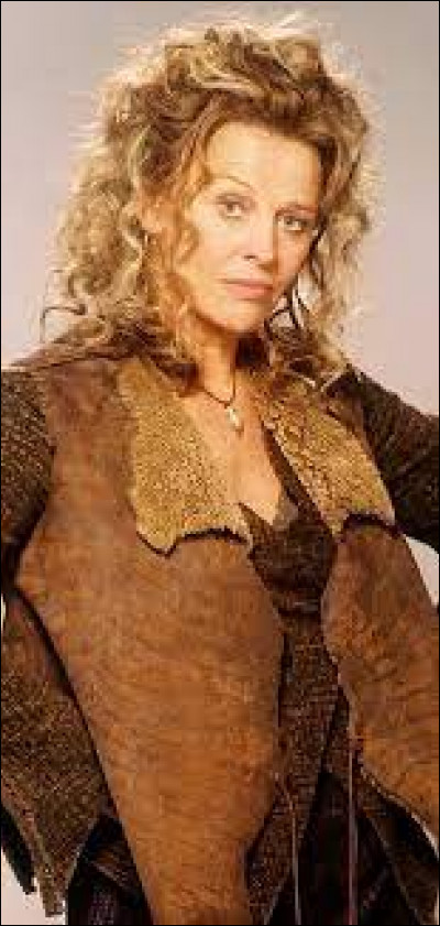 T : Trois Balais : Comment s'appelle la patronne des Trois Balais, célèbre pub de Pré-au-Lard ?