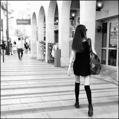 "...On l'appelle Cuisse de Mouche fleur de banlieue / Sa taille est plus mince que la retraite des Vieux...". A qui doit-on ces paroles en 1968 ?