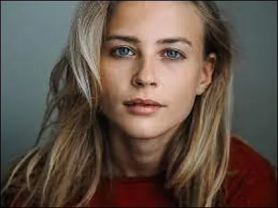 Quel est le nom de cette lady ?