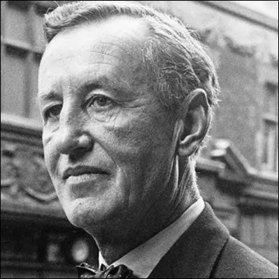 Quel personnage de litt&eacute;rature a &eacute;t&eacute; cr&eacute;&eacute; en 1953 par Ian Fleming ?