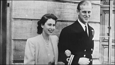 Quel nom adopte-t-il pour épouser Elisabeth en 1947 ?