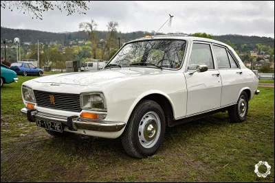 Sortie en 1968, elle renforce la gamme dans la catégorie des routières ; elle est élue voiture de l'année en 1969 et produite à 4 millions d'exemplaires jusqu'en 1983 : c'est la ...