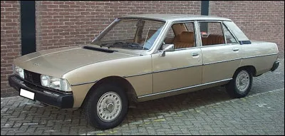 Sortie en 1975 et produite à 150 000 exemplaires jusqu'en 1985, c'est la première grande routière - équipée d'un moteur 6 cylindres depuis longtemps : c'est la ...